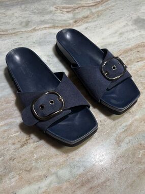 HOMERS ARTISAN Navy Buckle Slide Sandals